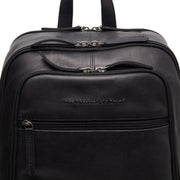 
Pohled na podšívku Showing Dedicated Padded Laptop Sleeve & Multi-Compartment Organization