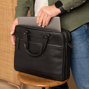 
Classic 100% Full-Grain leather Briefcase - Zadní pohled se zesílenými koženými popruhy