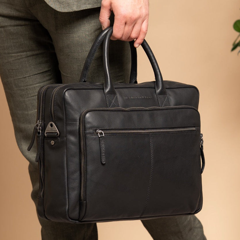 
Classic 100% Full-Grain leather Briefcase - Zadní pohled se zesílenými koženými popruhy