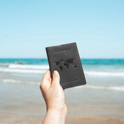 
Classic 100% Full-Grain leather Goods - Zadní pohled s definovanými rameny a čistým lemem