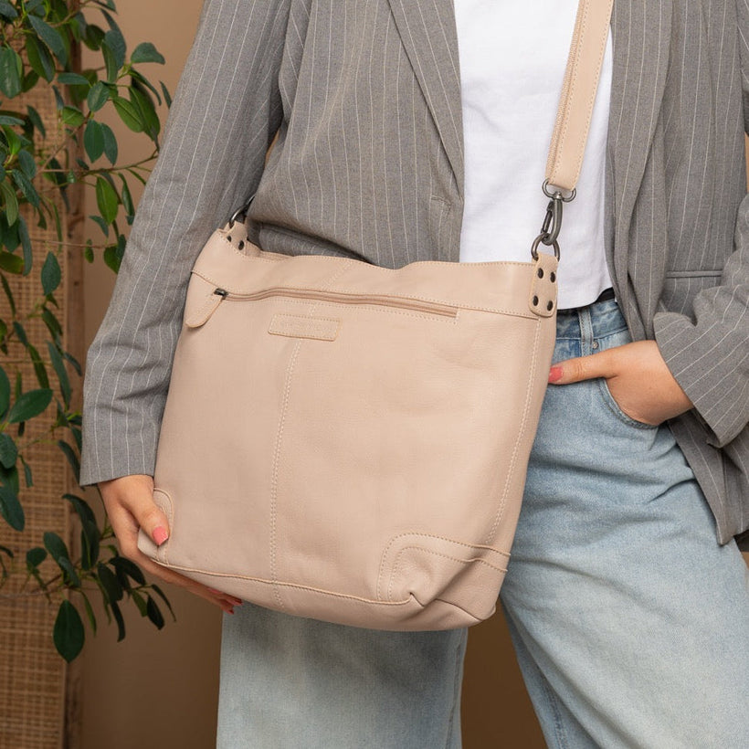Astero Full-Grain Leather Shoulder Bag dámská