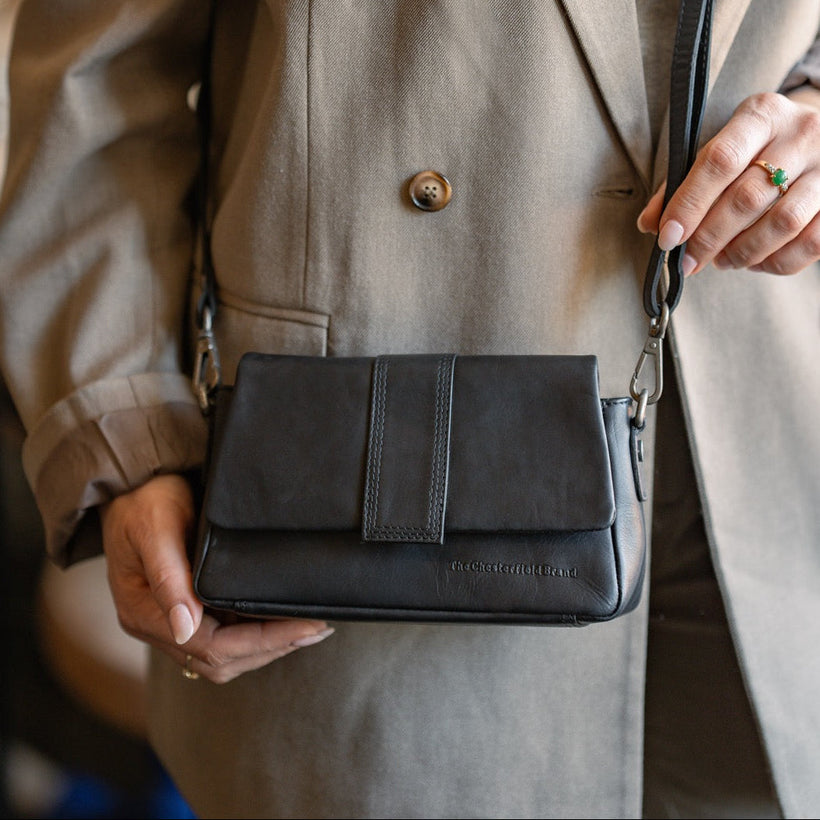 Clifden Full-Grain Leather Shoulder Bag dámská