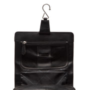 
Detailní pohled of Classic Collar & Heavy-Duty Zipper Hardware on Rosario Kožená toaletní taštička