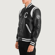 
Black & White Sheepskin Leather Varsity Jacket - Zadní pohled s definovanými rameny a čistým lemem