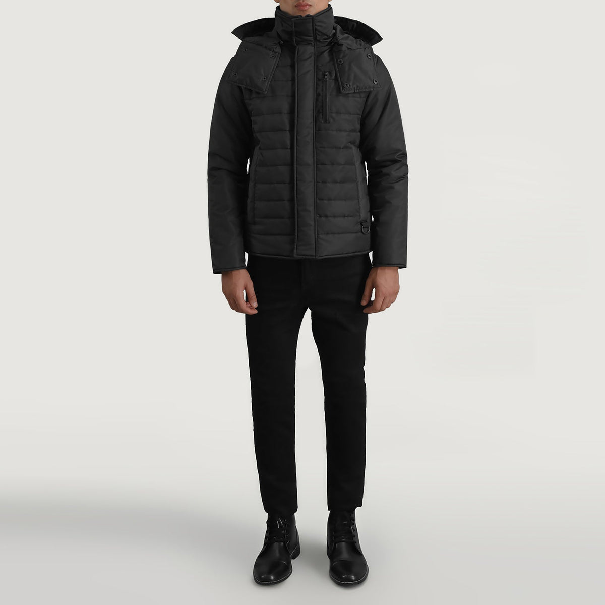 
Malcolm Černá Hooded Puffer Kožená bunda pro Pány - Boční pohled ukazující ergonomický střih rukávů