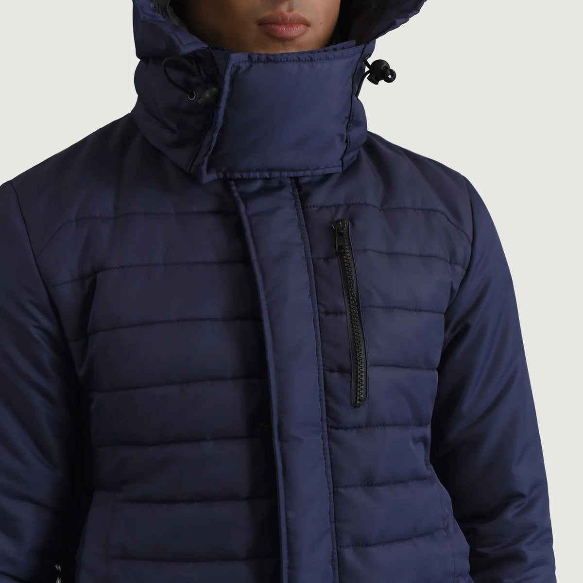
Pohled na podšívku Showing Quilted Viscose Lining & Dvě funkční vnitřní kapsy