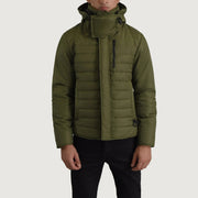 
Malcolm Olivově zelená Hooded Puffer Kožená bunda pro Pány - Boční pohled ukazující ergonomický střih rukávů