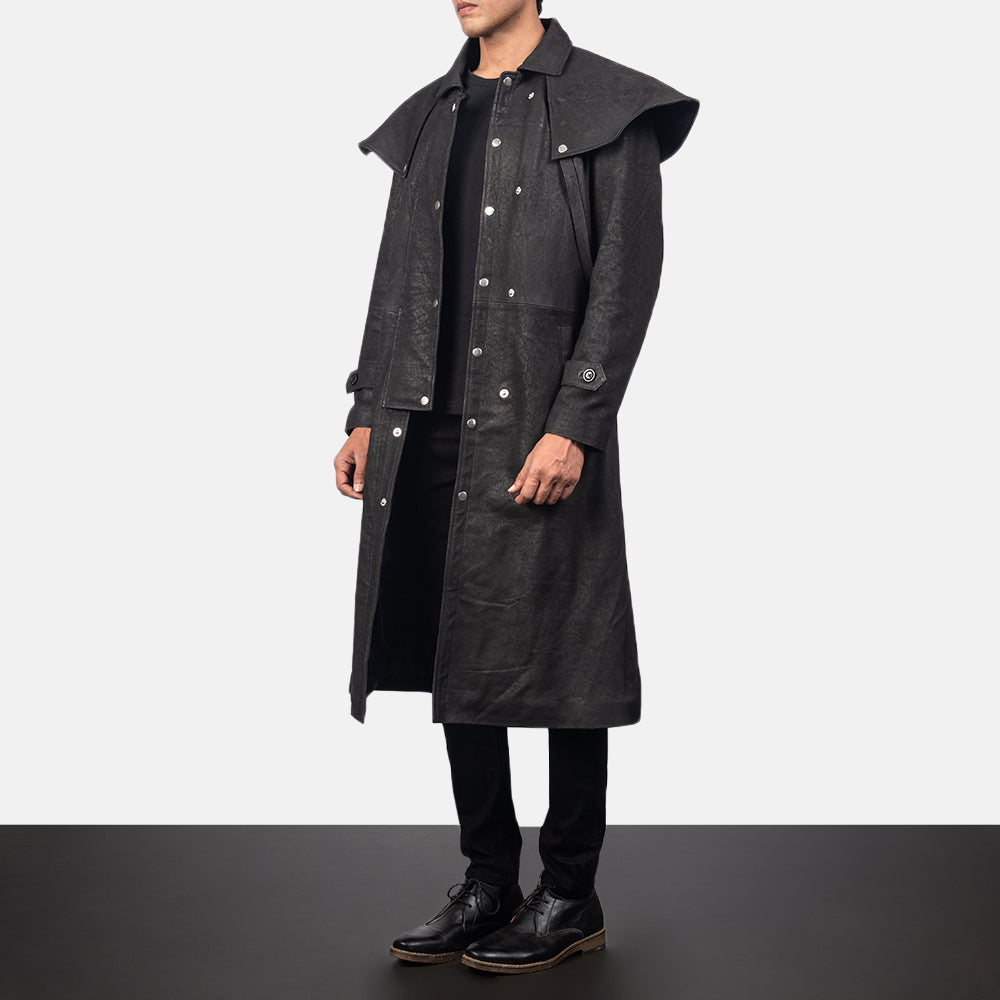 
Distressed Black Sheepskin Snuffed Trench Coat - Zadní pohled s definovanými rameny a čistým lemem