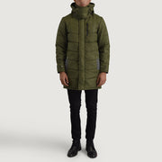 
Moore Olivově zelená Hooded Parka pro Pány - Boční pohled ukazující ergonomický střih rukávů