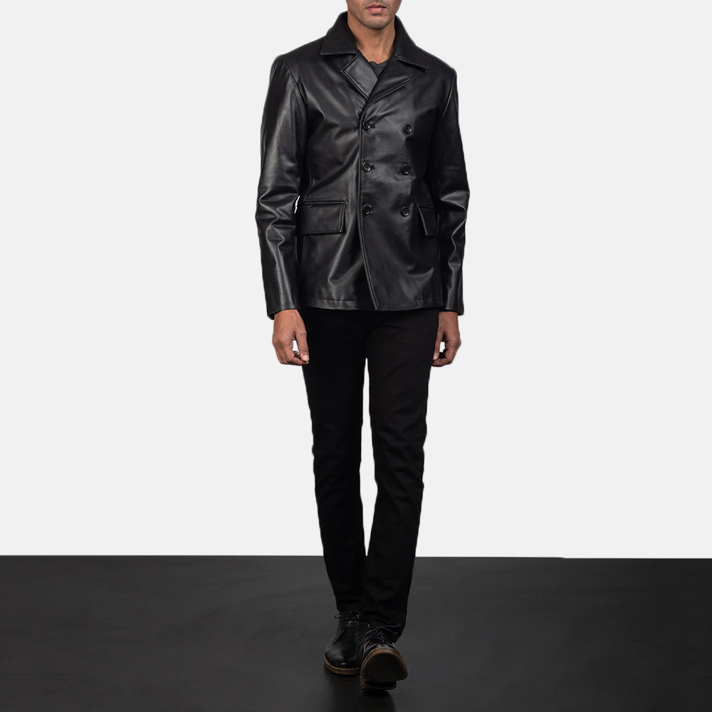 
Mr. Bailey Černá Leather Naval Peacoat pro Pány - Boční pohled ukazující ergonomický střih rukávů