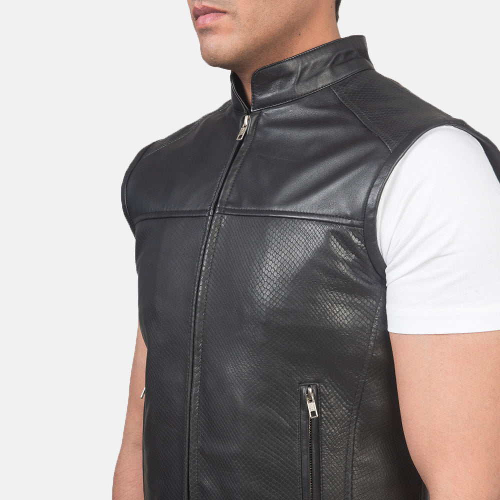 
Pohled na podšívku Showing Quilted Polyester Lining & Dvě funkční vnitřní kapsy