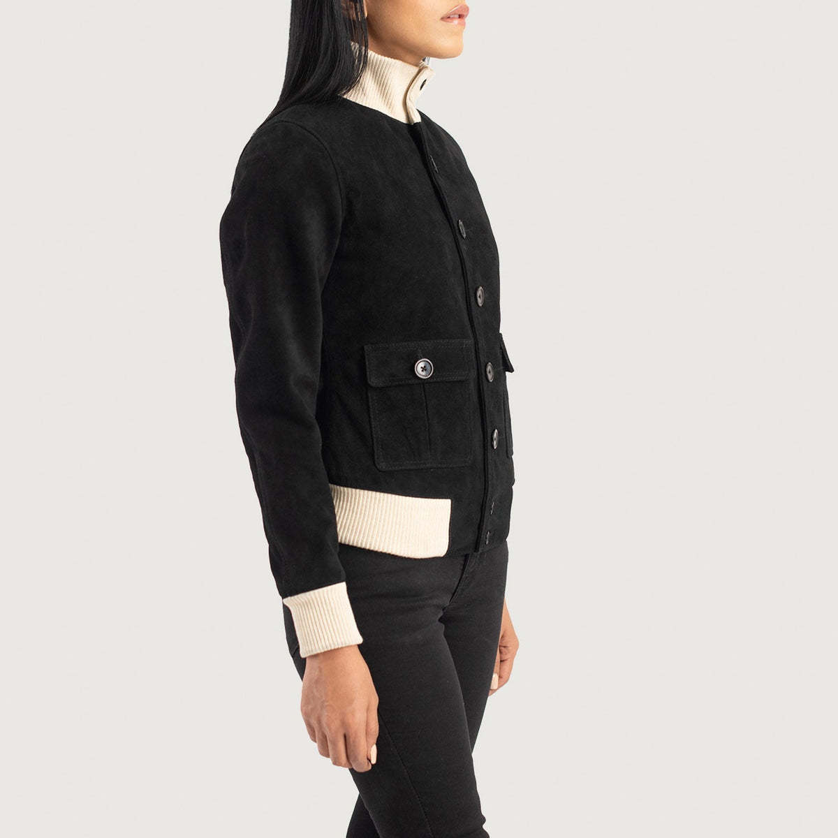 
Black Goatskin Suede Bomber Jacket - Zadní pohled s definovanými rameny a čistým lemem