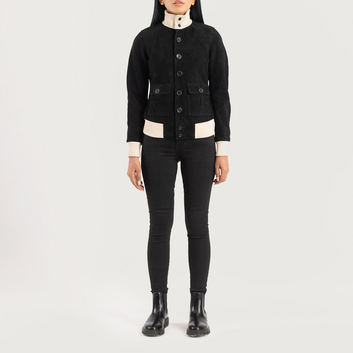 
Sasha A1 Black Suede Bomber Jacket - Boční pohled ukazující ergonomický střih rukávů