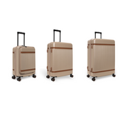 
Hand Luggage Suitcase Front Pocket Zuna ze 100% klasické plnolícové kůže - Přední pohled a přiléhavá silueta | Koupit online