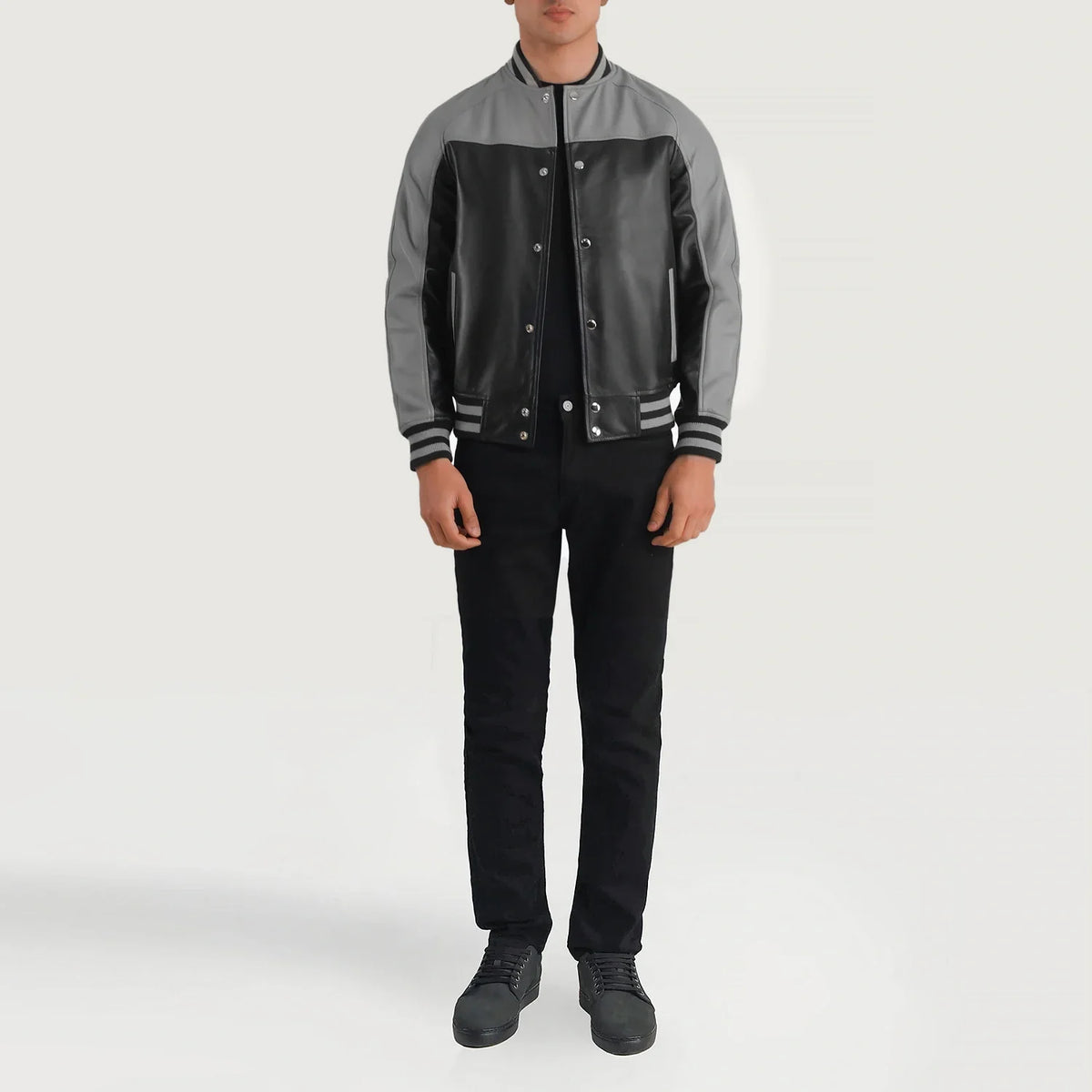 
Terrance Black & Red Leather Varsity Jacket - Boční pohled ukazující ergonomický střih rukávů