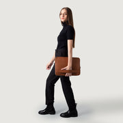 
The Baxter Leather Laptop Sleeve pro Dámy pro Dámy – alternate product view 9