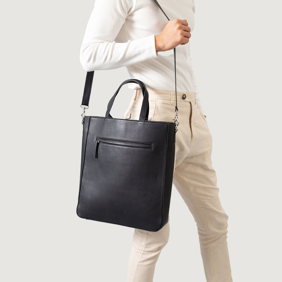 
The Poet Kožená nákupní taška tote – alternate product view 5