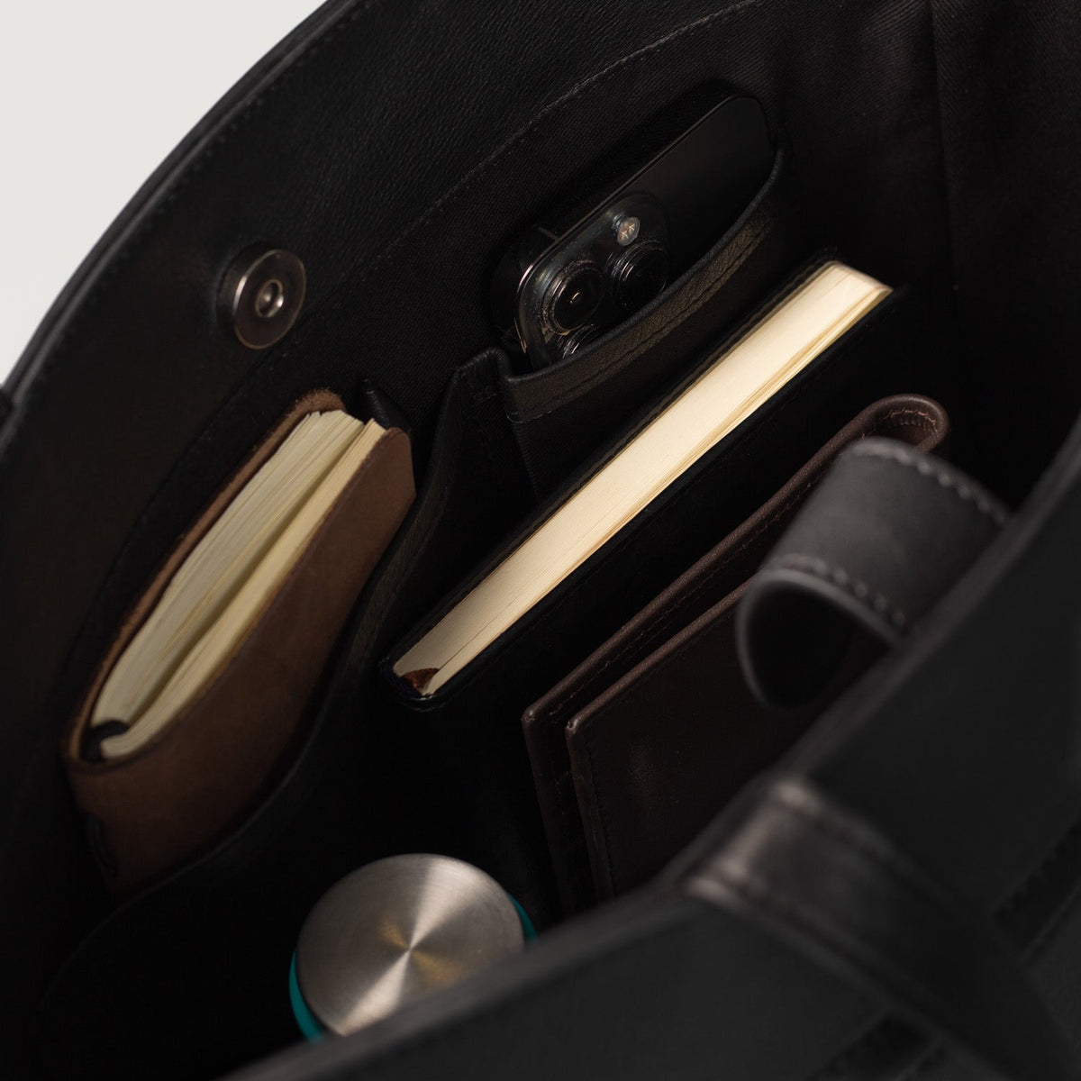 
The Poet Kožená nákupní taška tote – alternate product view 8