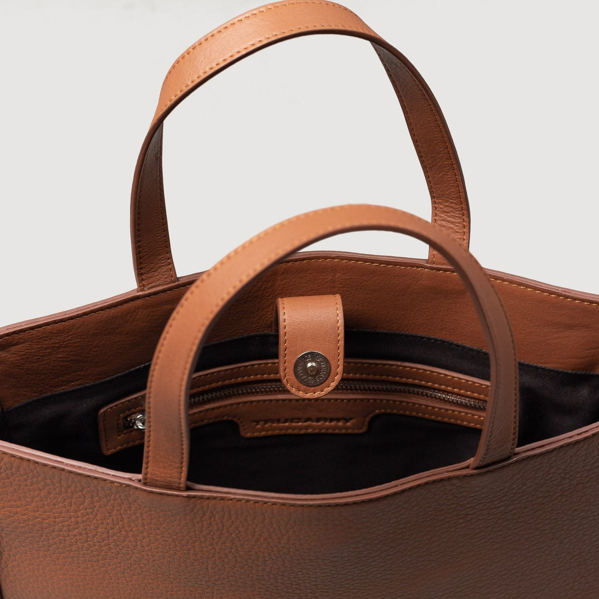 
The Poet Kožená nákupní taška tote – alternate product view 8