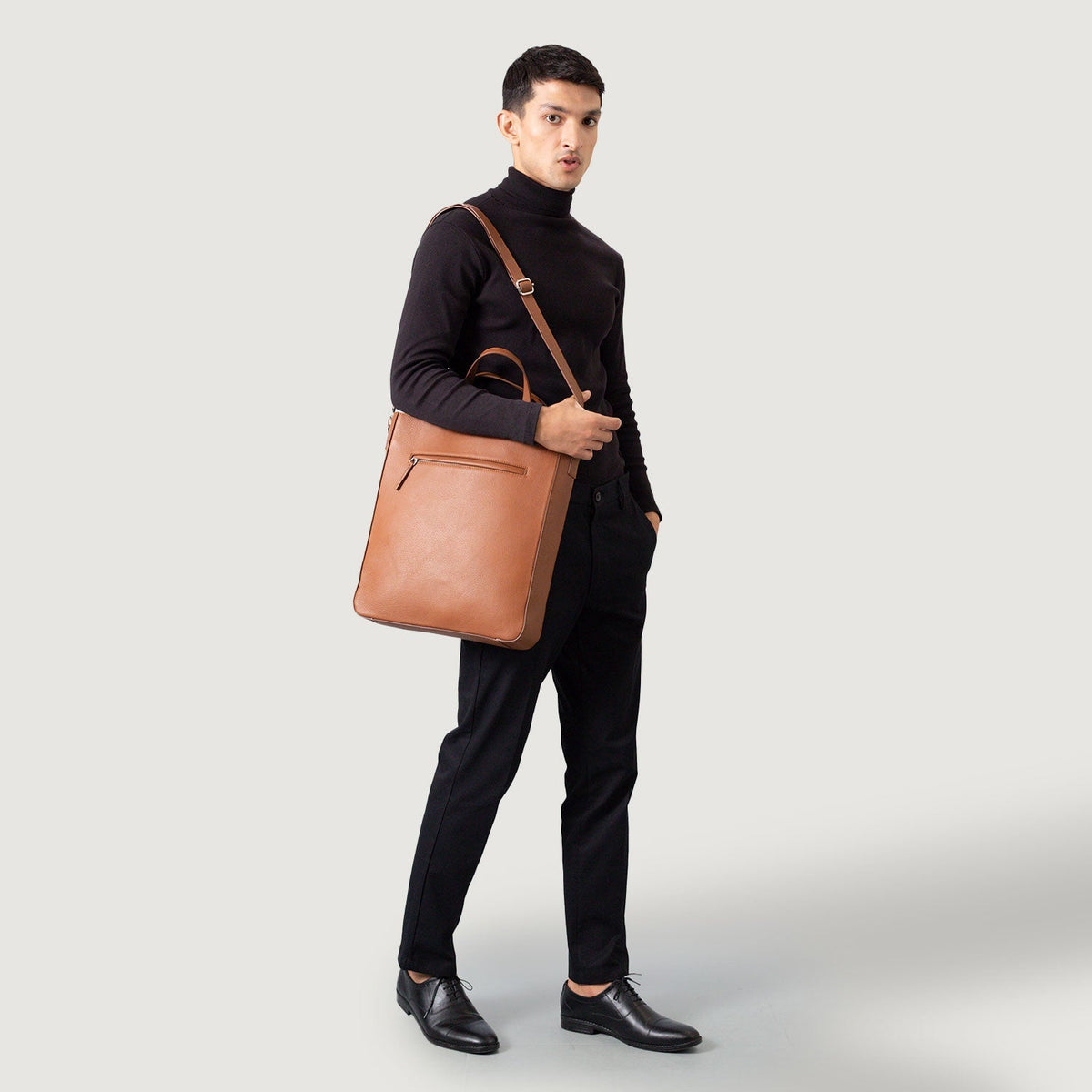 
The Poet Kožená nákupní taška tote – alternate product view 9