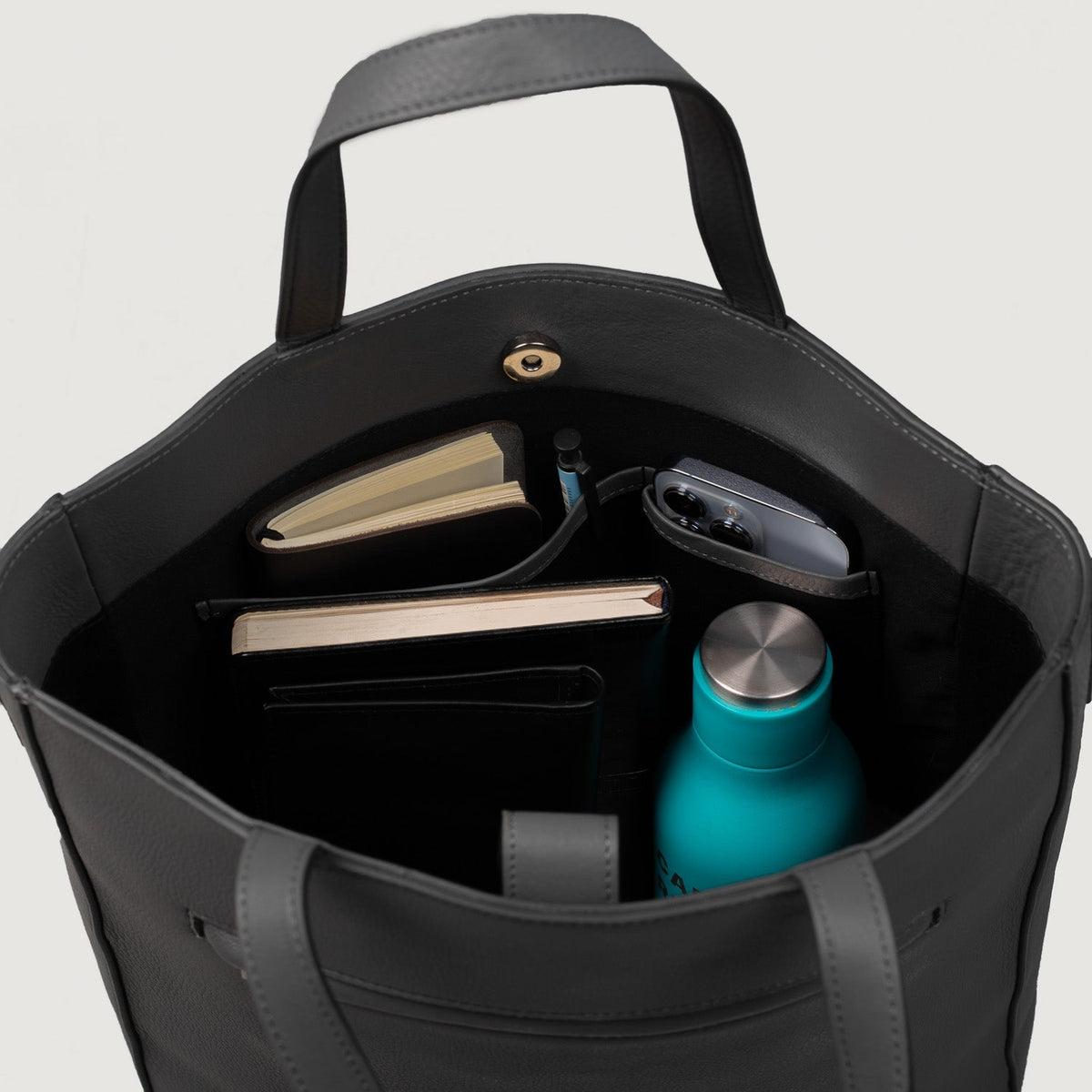 
The Poet Kožená nákupní taška tote – alternate product view 8