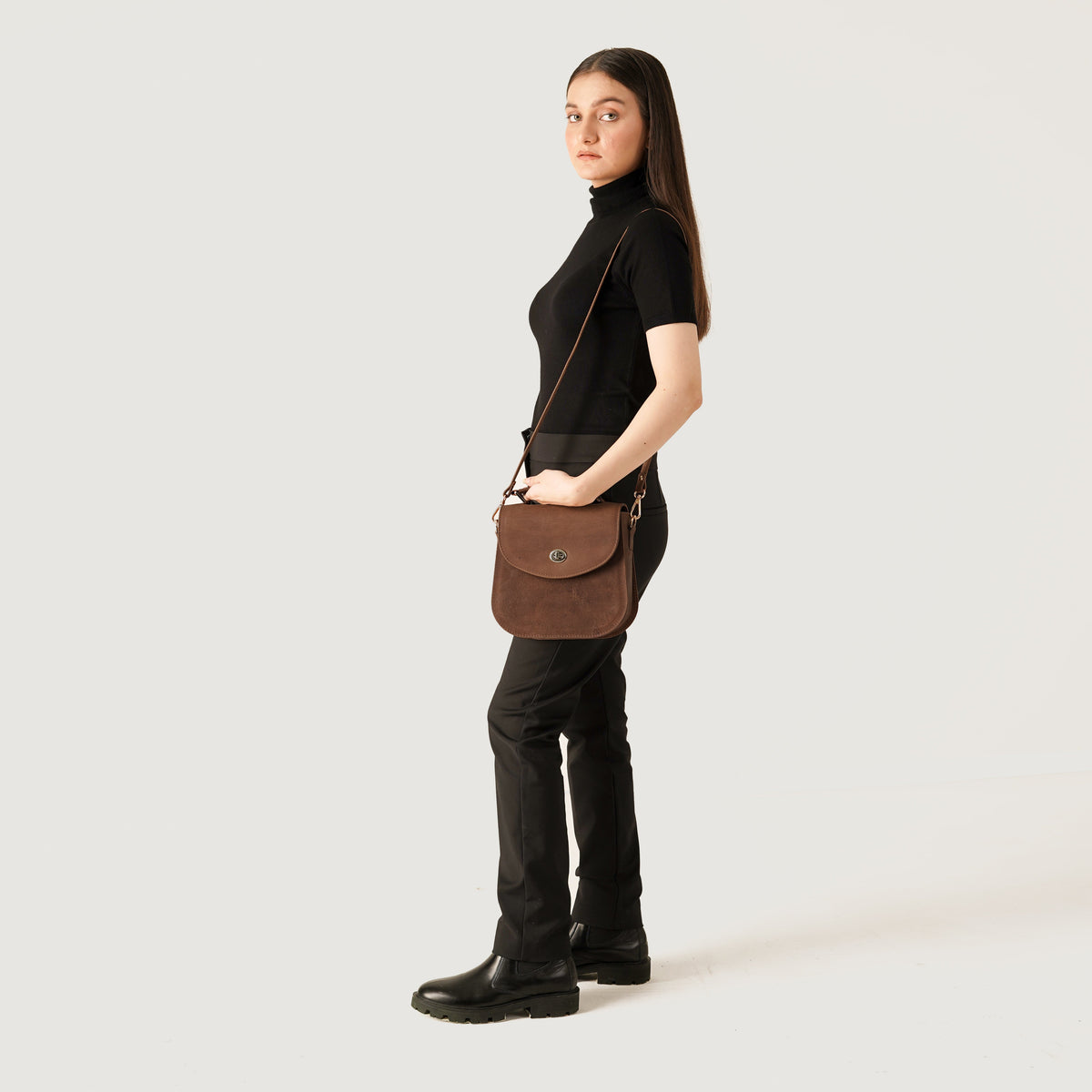 
The Sandra Vintage Světle hnědá Leather Saddle Bag – alternate product view 9