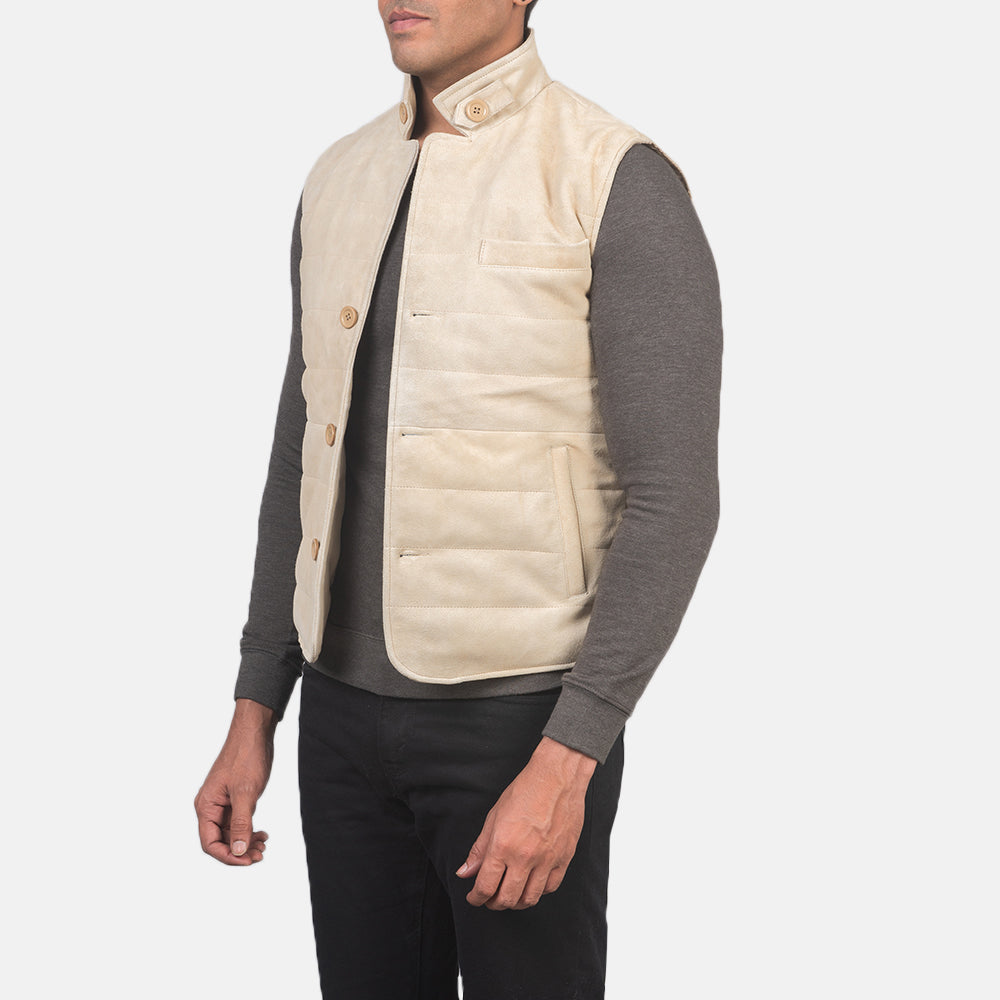 
Off-White Goatskin Suede Leather Vest - Zadní pohled s definovanými rameny a čistým lemem