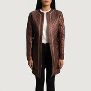 
Trudy Lane Prošívaná Vínová Kožený kabát pro Dámy in Maroon Sheepskin Leather - Přední pohled a přiléhavá silueta | Koupit online
