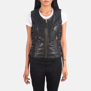 
Detailní pohled of V-neck & Zipper Hardware on Vanda Černá Leather Biker Vest pro Dámy