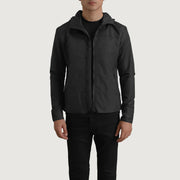 
Wesley Černá Hooded Windbreaker Kožená bunda pro Pány z černé pravé hovězí kůže - Přední pohled a přiléhavá silueta | Koupit online